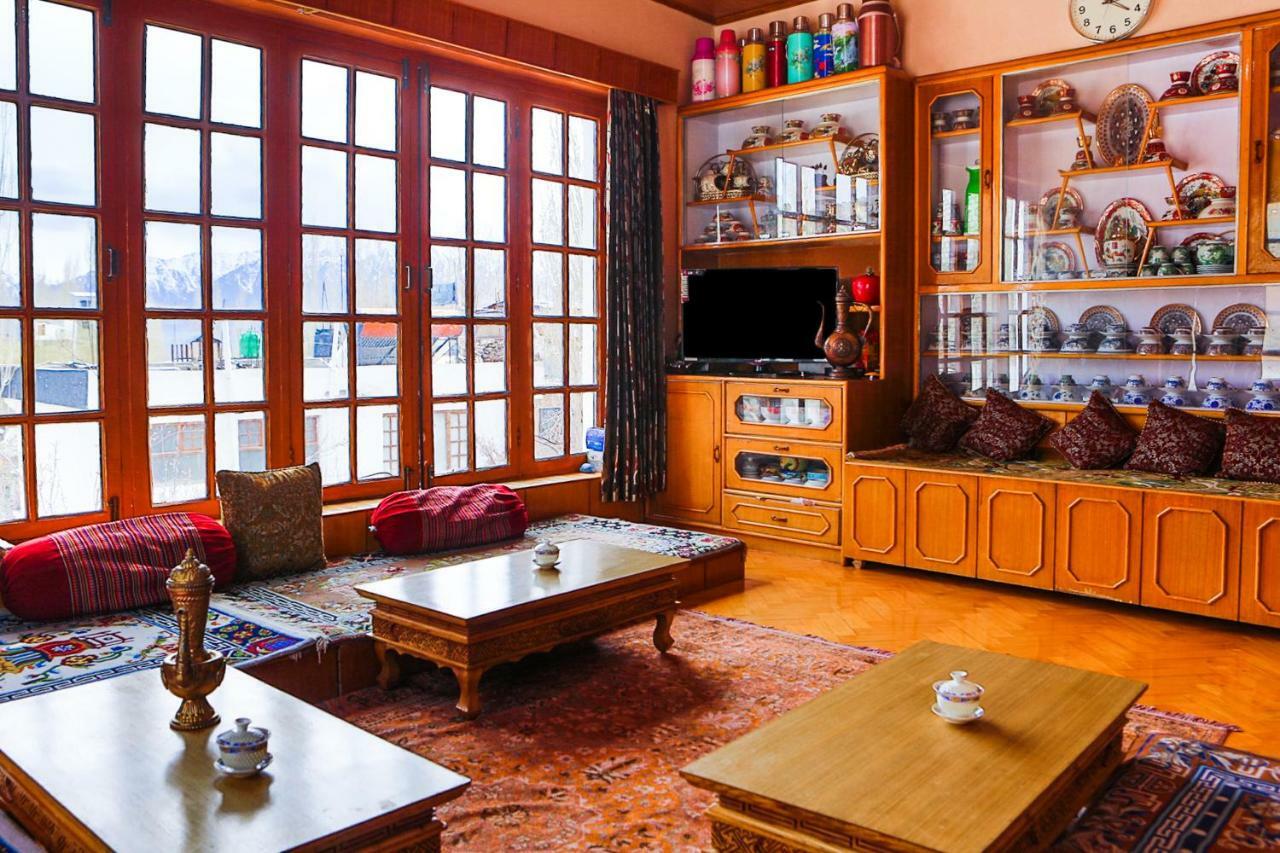 Oyo 37004 City Heart Guest House Лех Екстер'єр фото